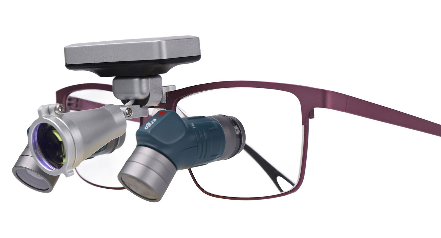YUYO ET-2+WL-2-001-II 3.5x 5x 7x Zoom Dental Loupes + Surgical Head Light